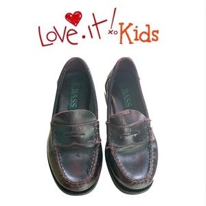 Boys shoes